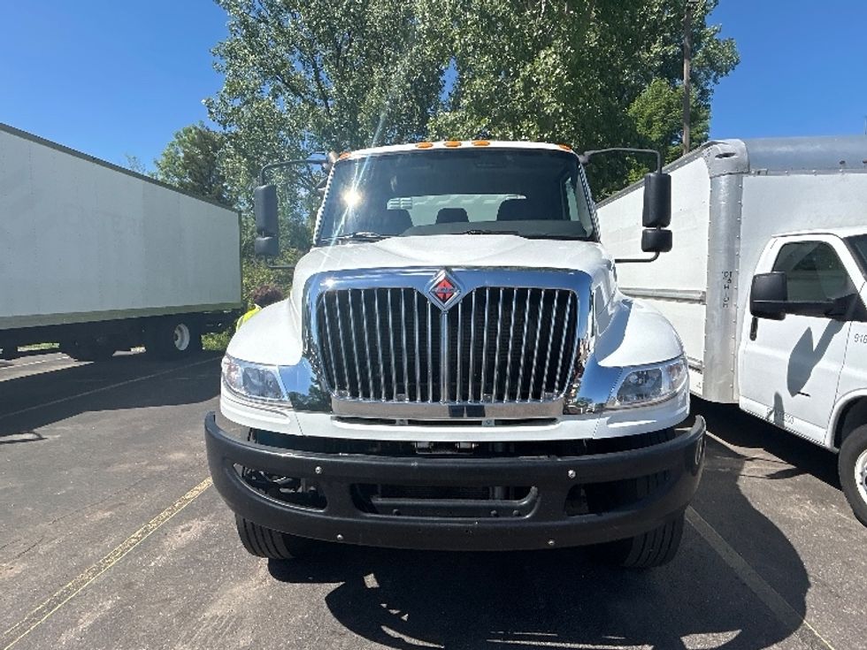 Beverage Truck-Light and Medium Duty Trucks-International-2020-MV607-Lansing-MI-274,323\n\t\tmiles-$ 21,000 - Image 2