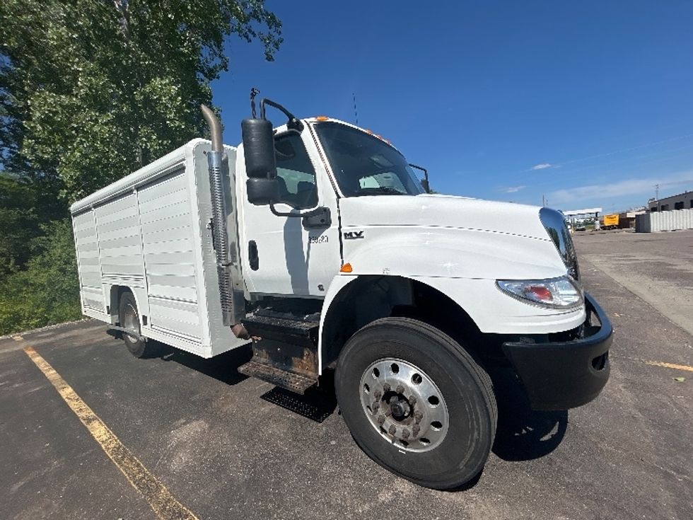 Beverage Truck-Light and Medium Duty Trucks-International-2020-MV607-Lansing-MI-274,323\n\t\tmiles-$ 21,000 - Image 3
