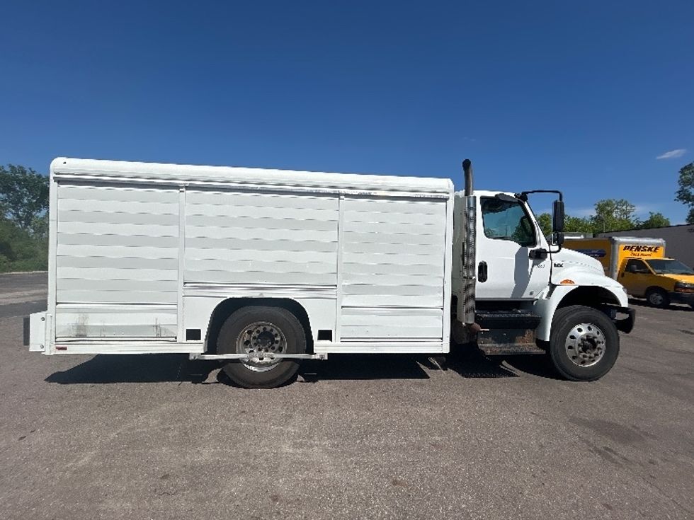 Beverage Truck-Light and Medium Duty Trucks-International-2020-MV607-Lansing-MI-274,323\n\t\tmiles-$ 21,000 - Image 9