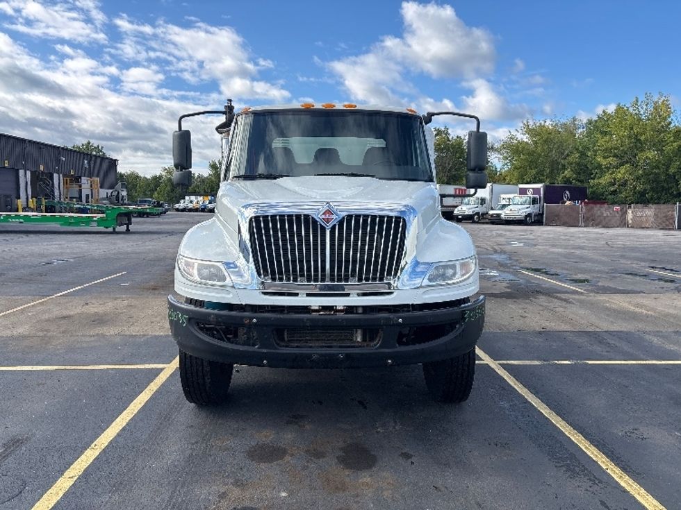 Beverage Truck-Light and Medium Duty Trucks-International-2020-MV607-Middlefield-OH-295,059\n\t\tmiles-$ 21,750 - Image 2