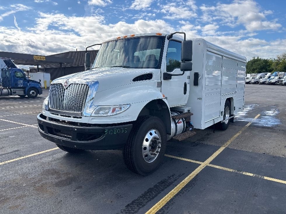 Beverage Truck-Light and Medium Duty Trucks-International-2020-MV607-Middlefield-OH-295,059\n\t\tmiles-$ 21,750 - Image 3