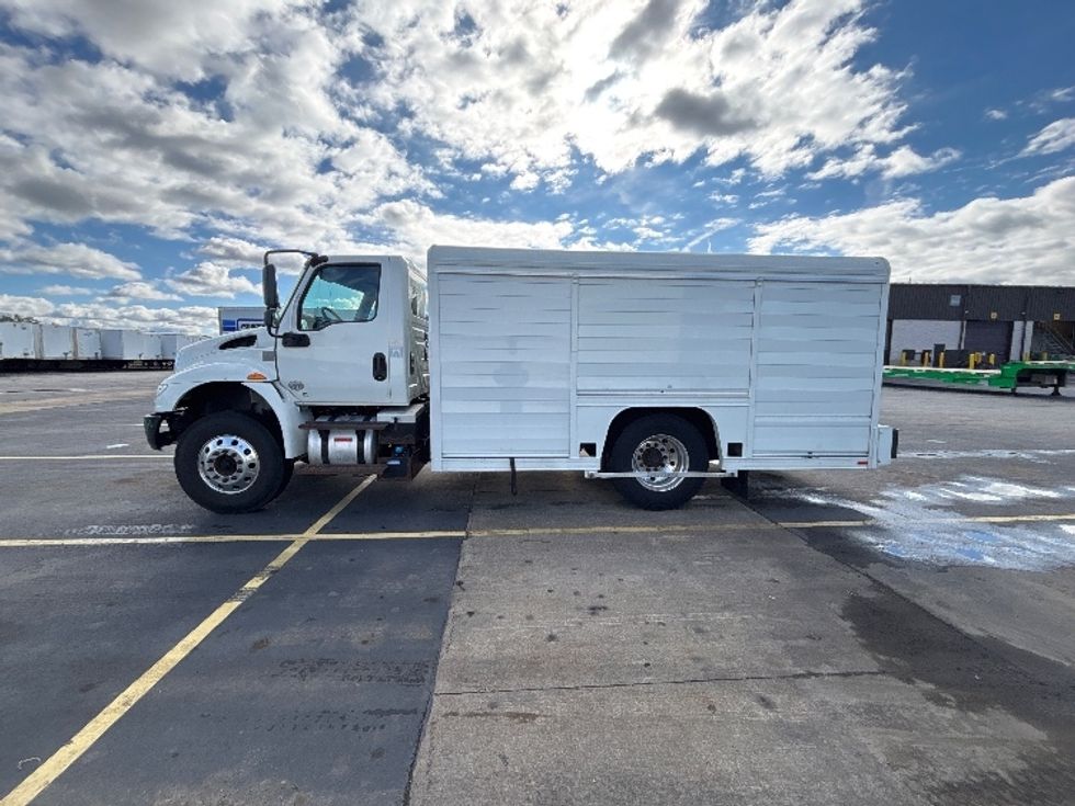 Beverage Truck-Light and Medium Duty Trucks-International-2020-MV607-Middlefield-OH-295,059\n\t\tmiles-$ 21,750 - Image 4