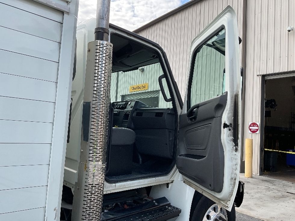 Beverage Truck-Light and Medium Duty Trucks-International-2020-MV607-Norcross-GA-270,330\n\t\tmiles-$ 23,250 - Image 16