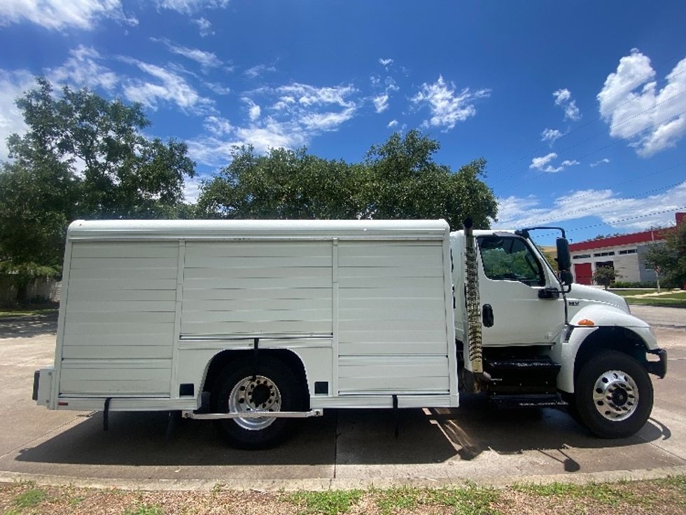 Beverage Truck-Light and Medium Duty Trucks-International-2020-MV607-Ocala-FL-123,115\n\t\tmiles-$ 42,750 - Image 12