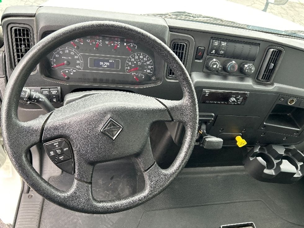 Beverage Truck-Light and Medium Duty Trucks-International-2020-MV607-West Sacramento-CA-31,600\n\t\tmiles-$ 48,500 - Image 13