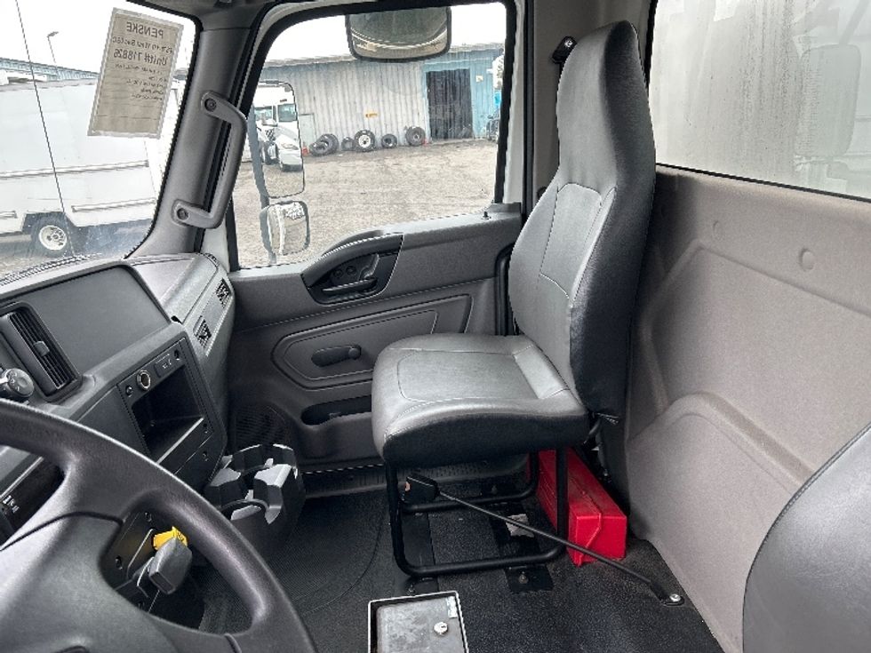 Beverage Truck-Light and Medium Duty Trucks-International-2020-MV607-West Sacramento-CA-31,600\n\t\tmiles-$ 48,500 - Image 14