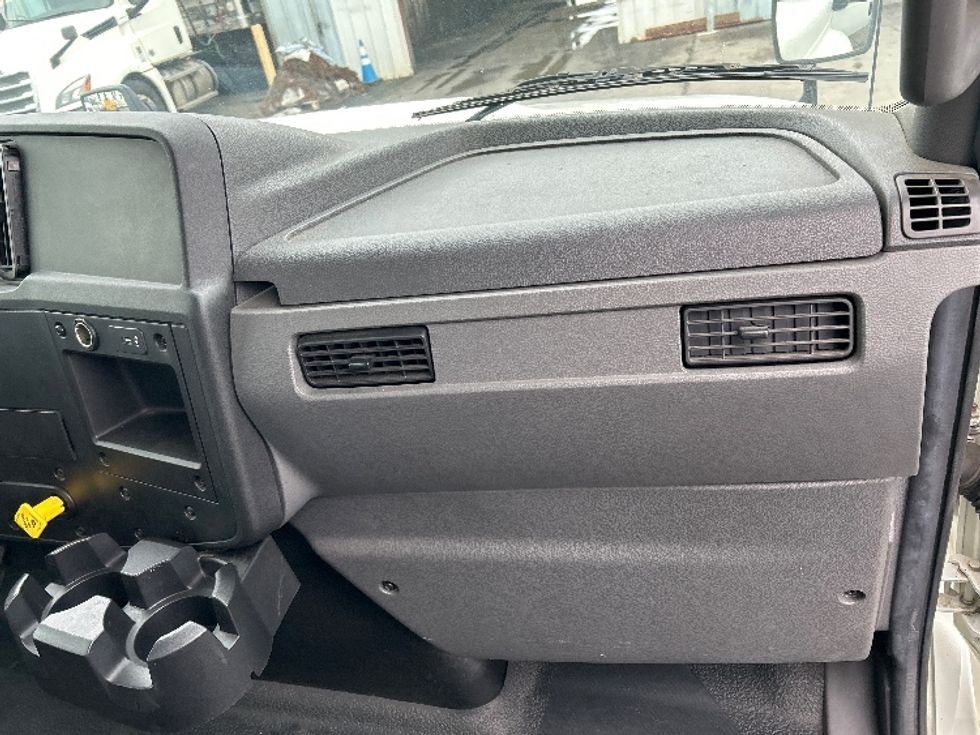 Beverage Truck-Light and Medium Duty Trucks-International-2020-MV607-West Sacramento-CA-31,600\n\t\tmiles-$ 48,500 - Image 16