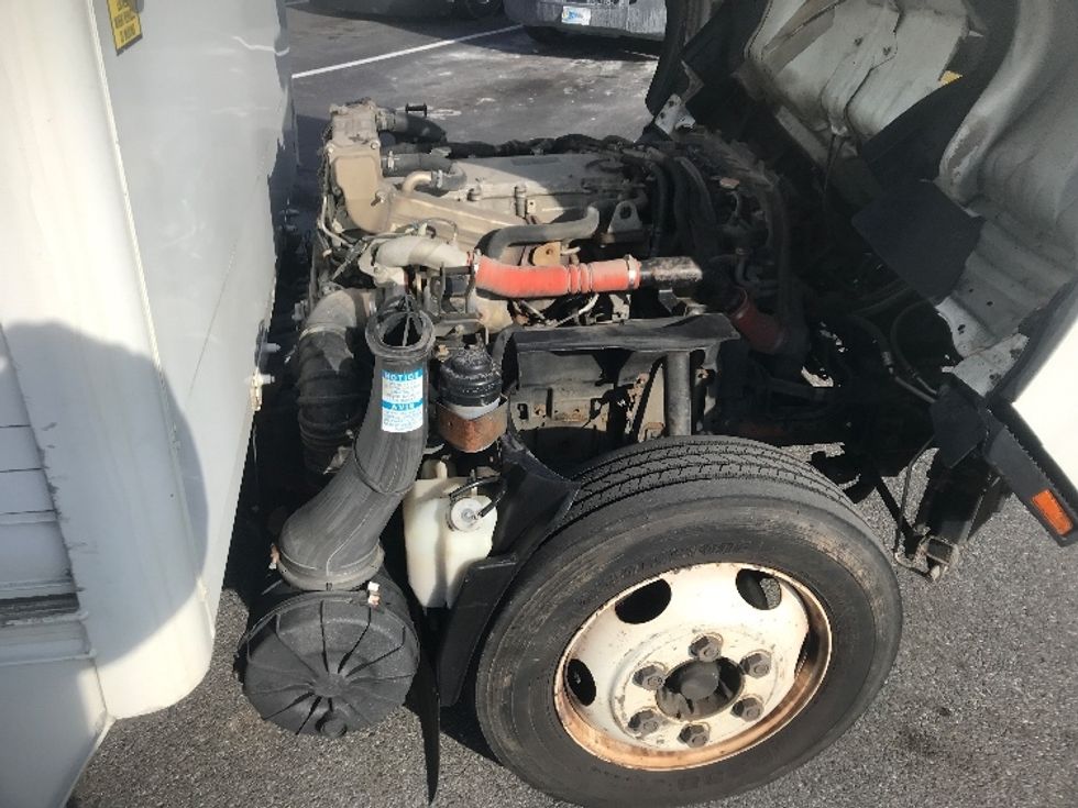 Beverage Truck-Light and Medium Duty Trucks-Isuzu-2018-NRR-Harrisburg-PA-118,391\n\t\tmiles-$ 38,000 - Image 22