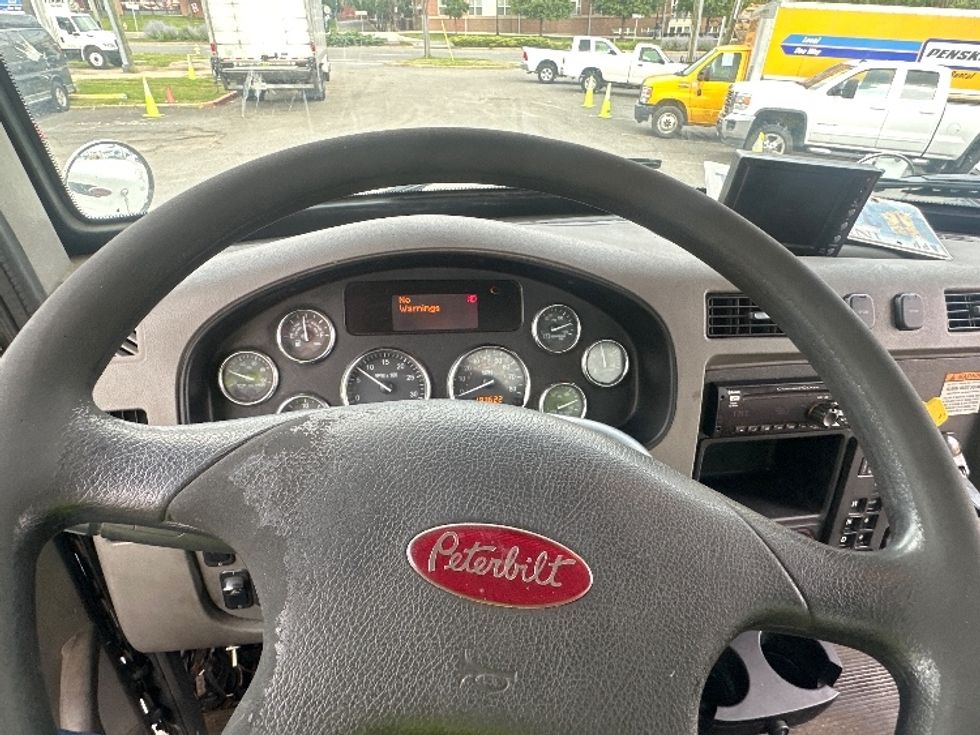 Beverage Truck-Light and Medium Duty Trucks-Peterbilt-2016-337-Sterling-VA-193,622\n\t\tmiles-$ 33,750 - Image 13