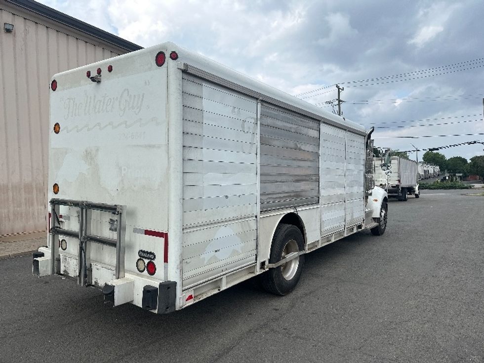 Beverage Truck-Light and Medium Duty Trucks-Peterbilt-2016-337-Sterling-VA-193,622\n\t\tmiles-$ 33,750 - Image 8