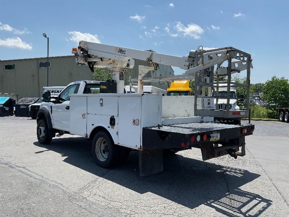 2017 Ford F-550 photo 5