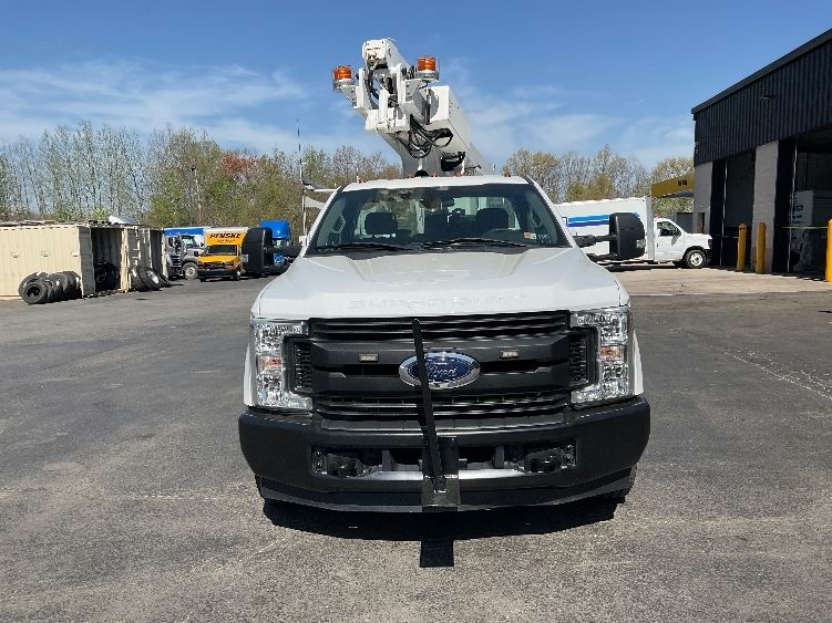2019 Ford F-350 photo 2