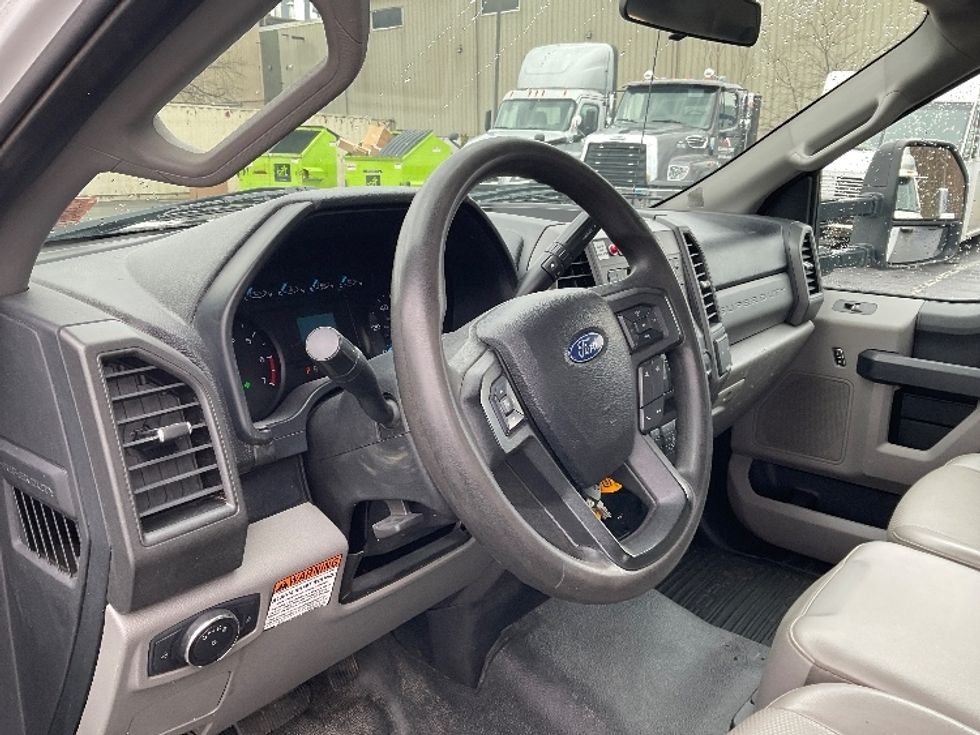 2019 Ford F-350 photo 14