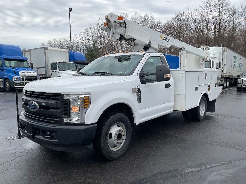 2019 Ford F-350 photo 3