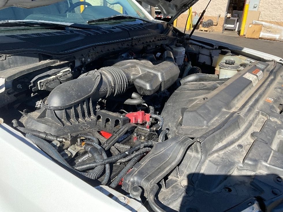 Bucket Truck-Specialized Equipment-Ford-2019-F350-York-PA-84,807\n\t\tmiles-$ 49,000 - Image 19