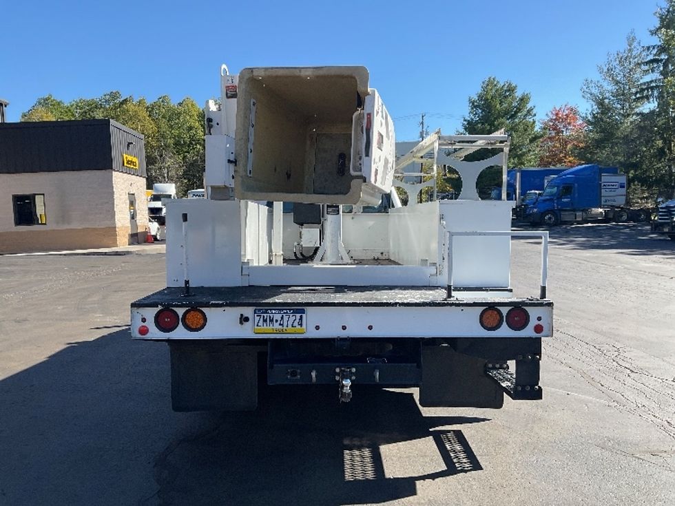 Bucket Truck-Specialized Equipment-Ford-2019-F350-York-PA-84,807\n\t\tmiles-$ 49,000 - Image 6