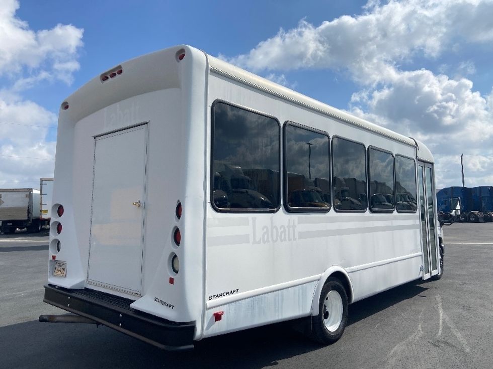 Bus-Alternative Fuel Trucks & Tractors-Ford-2018-E450-Indianapolis-IN-23,468\n\t\tmiles-$ 49,500 - Image 12