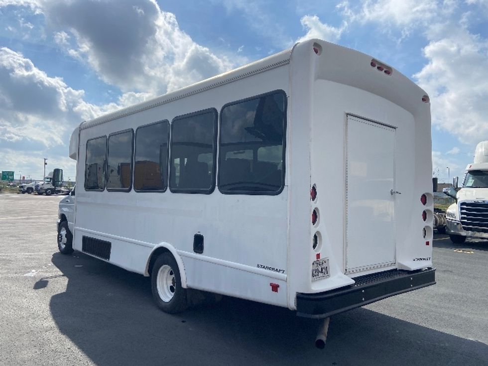 Bus-Alternative Fuel Trucks & Tractors-Ford-2018-E450-Indianapolis-IN-23,468\n\t\tmiles-$ 49,500 - Image 6