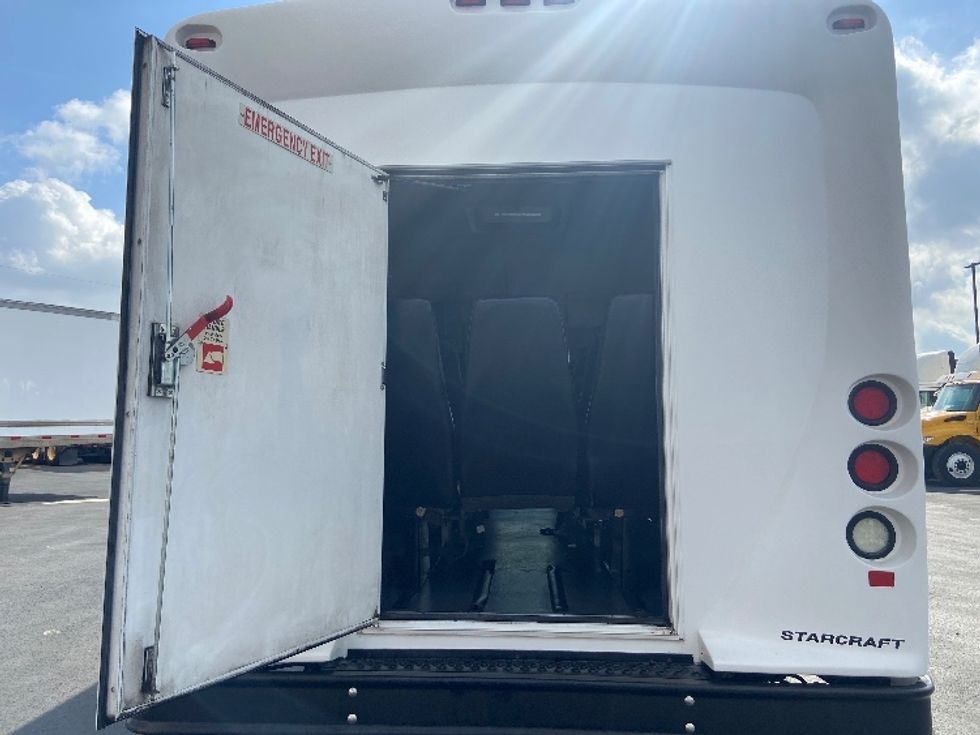 Bus-Alternative Fuel Trucks & Tractors-Ford-2018-E450-Indianapolis-IN-23,468\n\t\tmiles-$ 49,500 - Image 8