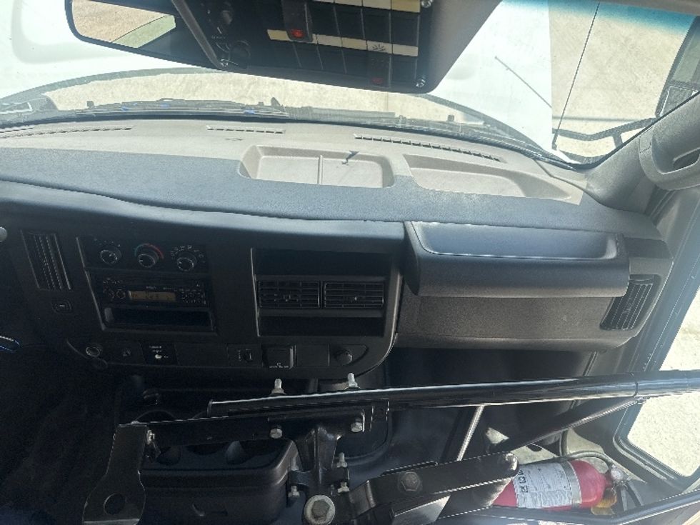 Bus-Specialized Equipment-Chevrolet-2018-EXPRESS-Huntington-WV-103,617\n\t\tmiles-$ 25,000 - Image 18