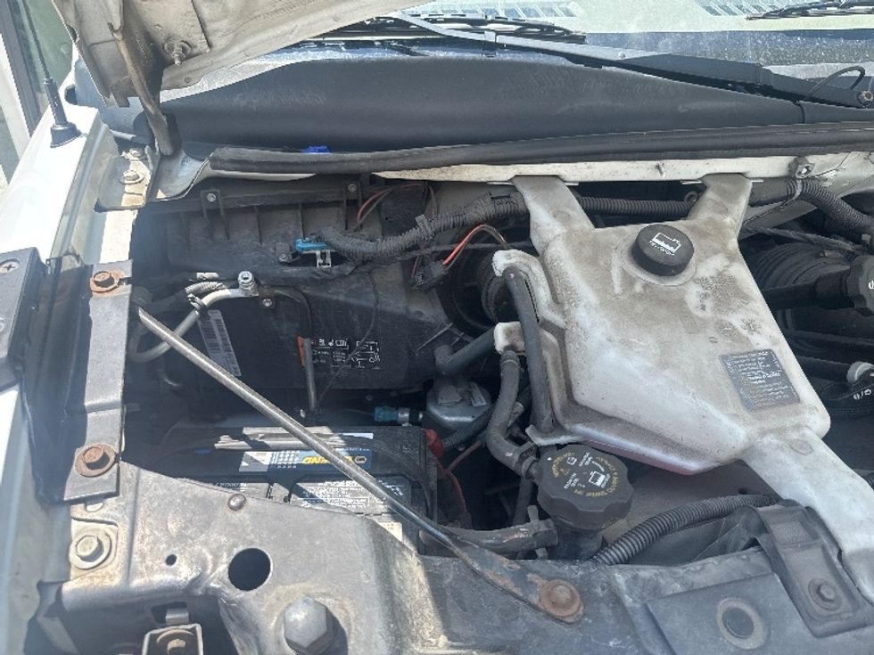 Bus-Specialized Equipment-Chevrolet-2018-EXPRESS-Huntington-WV-103,617\n\t\tmiles-$ 25,000 - Image 20