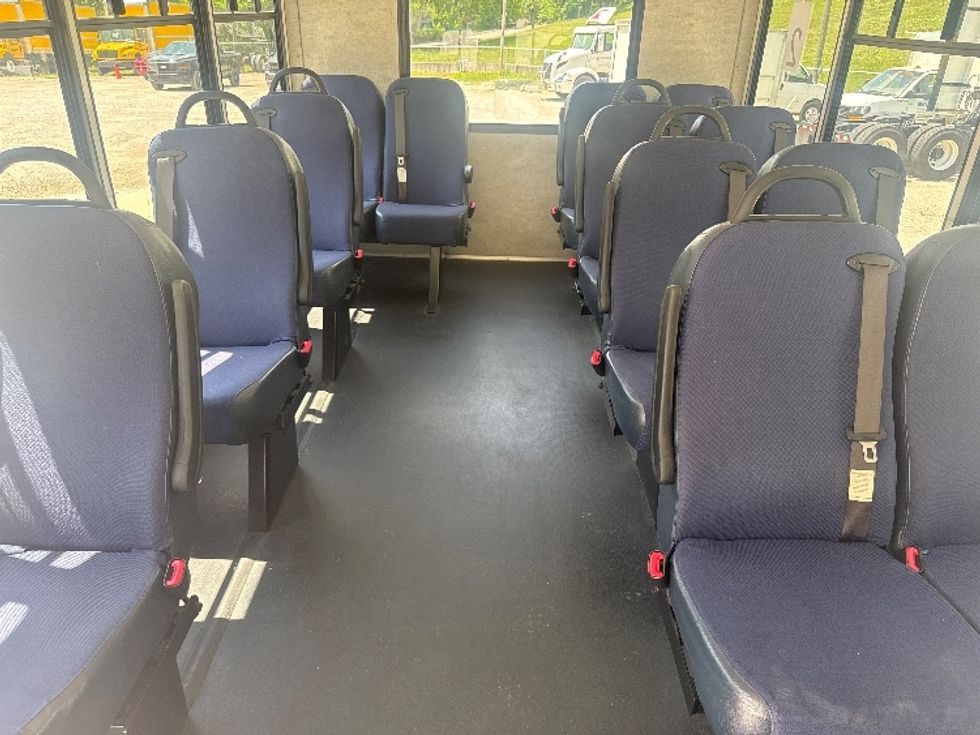 Bus-Specialized Equipment-Chevrolet-2018-EXPRESS-Huntington-WV-103,617\n\t\tmiles-$ 25,000 - Image 22