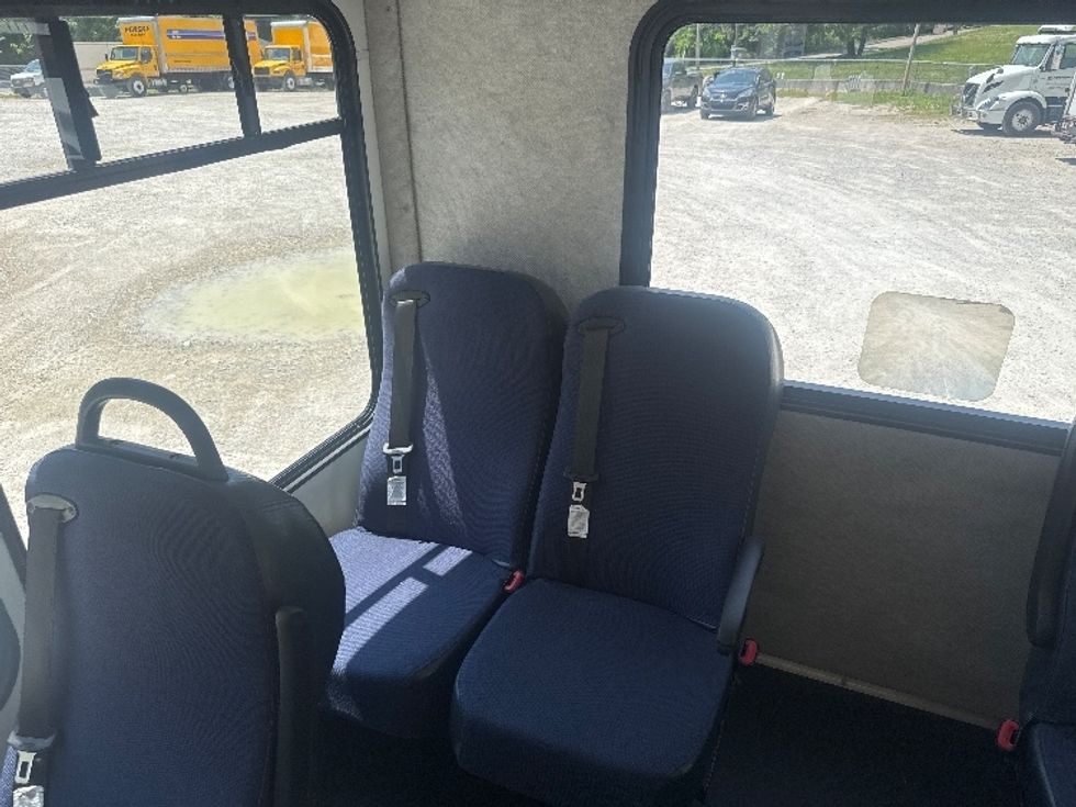 Bus-Specialized Equipment-Chevrolet-2018-EXPRESS-Huntington-WV-103,617\n\t\tmiles-$ 25,000 - Image 25