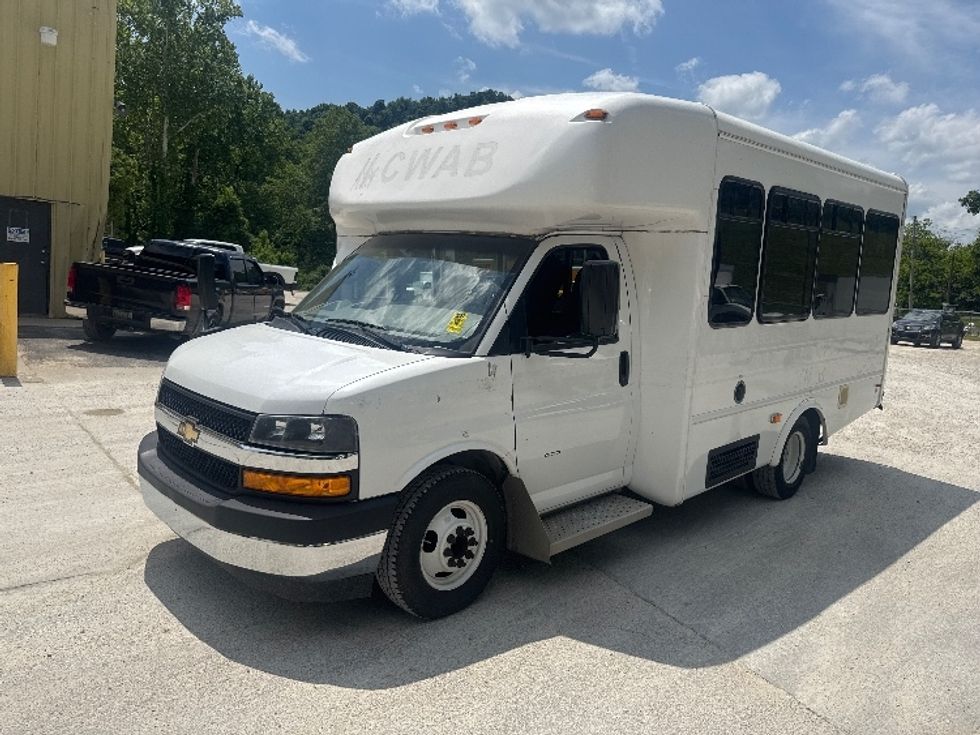 Bus-Specialized Equipment-Chevrolet-2018-EXPRESS-Huntington-WV-103,617\n\t\tmiles-$ 25,000 - Image 3