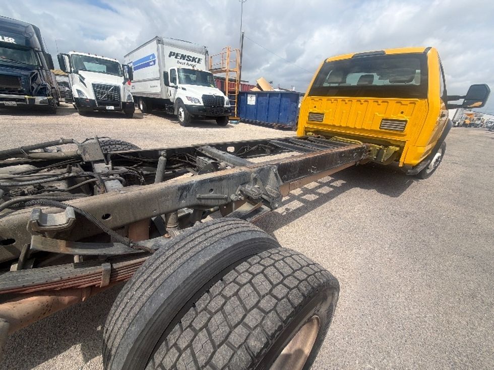 Cab and Chassis Truck-Light and Medium Duty Trucks-Ford-2019-F450-Dallas-TX-174,194\n\t\tmiles-$ 23,750 - Image 9