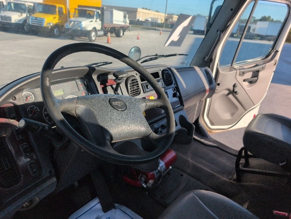 Cab and Chassis Truck-Light and Medium Duty Trucks-Freightliner-2013-M2-Ocala-FL-344,943\n\t\tmiles-$ 16,500 - Image 17