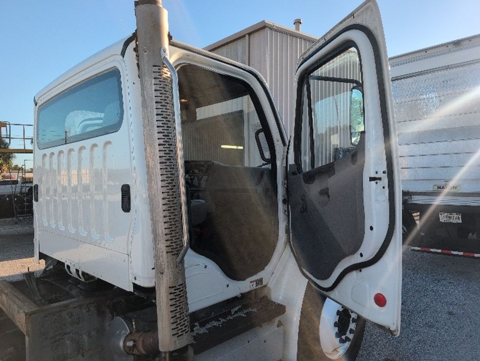 Cab and Chassis Truck-Light and Medium Duty Trucks-Freightliner-2013-M2-Ocala-FL-344,943\n\t\tmiles-$ 16,500 - Image 20