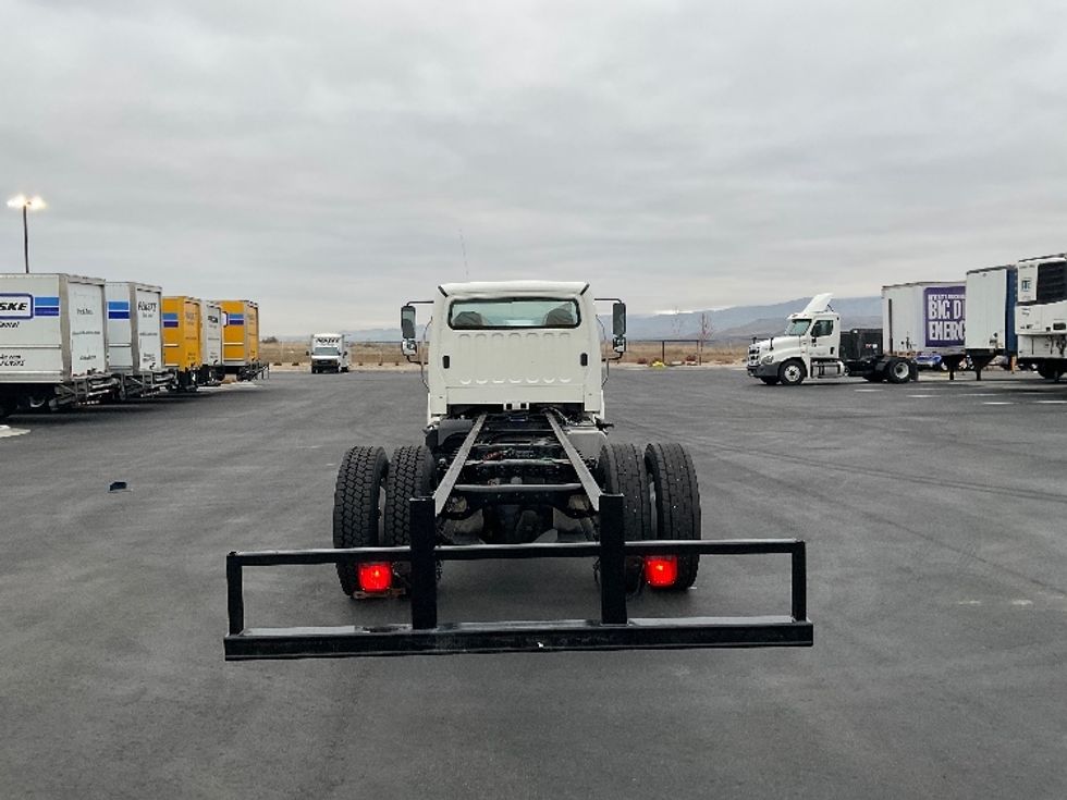 Cab and Chassis Truck-Light and Medium Duty Trucks-Freightliner-2015-M2-Boise-ID-108,536\n\t\tmiles-$ 39,250 - Image 10