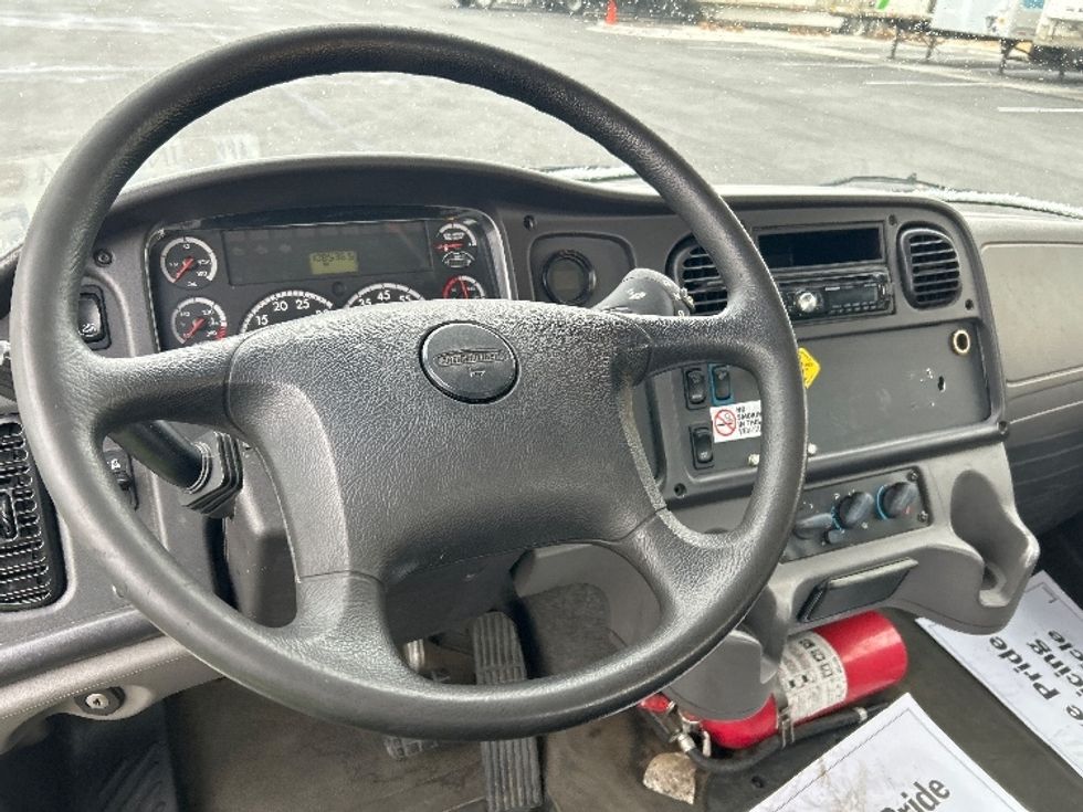 Cab and Chassis Truck-Light and Medium Duty Trucks-Freightliner-2015-M2-Boise-ID-108,536\n\t\tmiles-$ 39,250 - Image 16