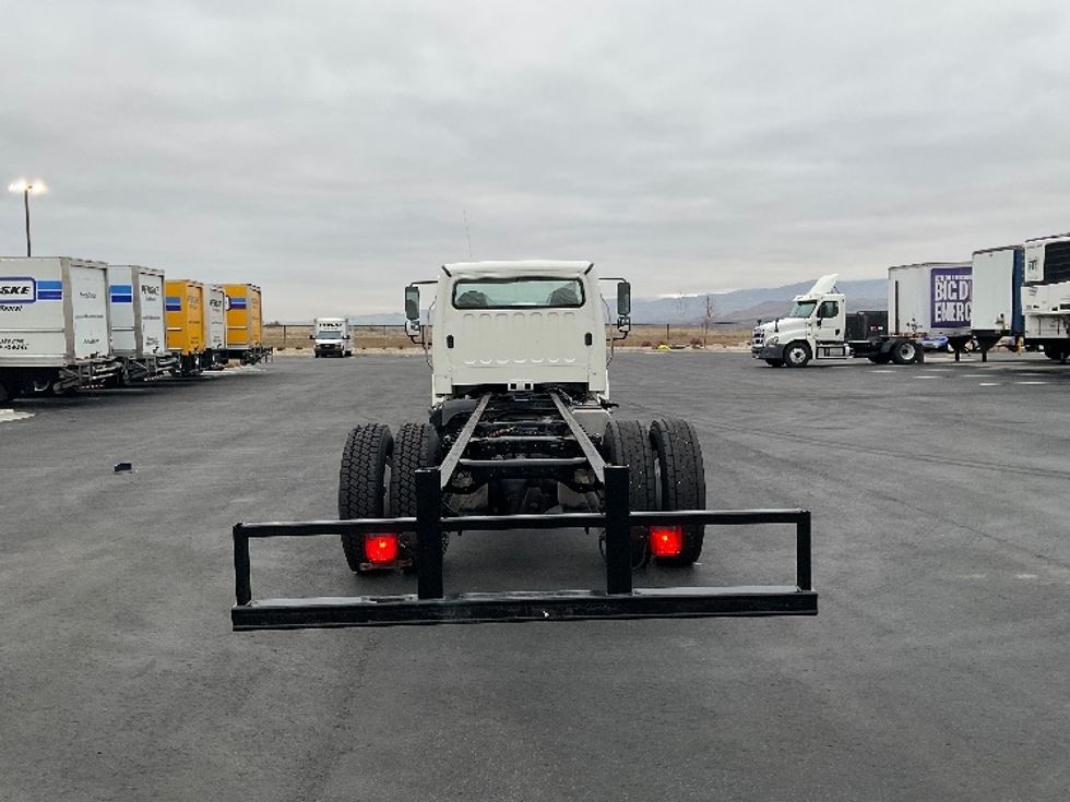 Cab and Chassis Truck-Light and Medium Duty Trucks-Freightliner-2015-M2-Boise-ID-108,536\n\t\tmiles-$ 39,250 - Image 9