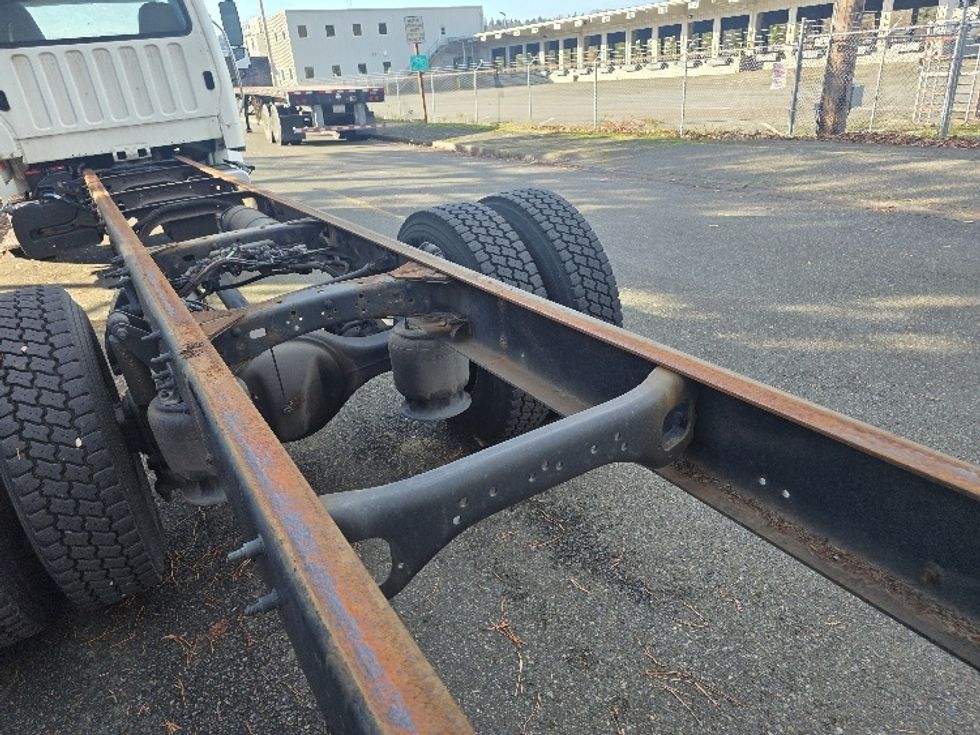 Cab and Chassis Truck-Light and Medium Duty Trucks-Freightliner-2015-M2-Tukwila-WA-279,800\n\t\tmiles-$ 27,500 - Image 12