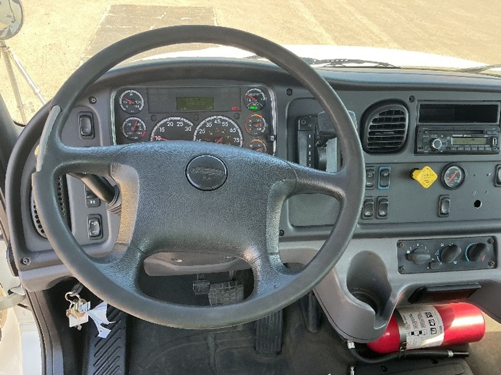 Cab and Chassis Truck-Light and Medium Duty Trucks-Freightliner-2016-M2-Kansas City-MO-213,210\n\t\tmiles-$ 33,500 - Image 13
