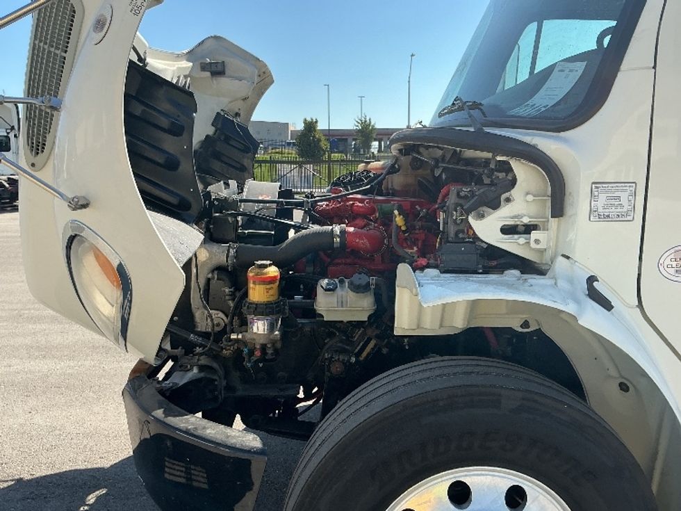 Cab and Chassis Truck-Light and Medium Duty Trucks-Freightliner-2016-M2-Kansas City-MO-213,210\n\t\tmiles-$ 33,500 - Image 19