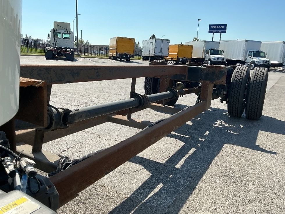 Cab and Chassis Truck-Light and Medium Duty Trucks-Freightliner-2016-M2-Kansas City-MO-213,210\n\t\tmiles-$ 33,500 - Image 5