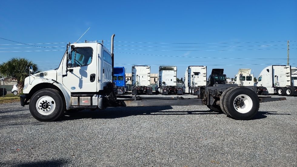 Cab and Chassis Truck-Light and Medium Duty Trucks-Freightliner-2016-M2-Pensacola-FL-241,198\n\t\tmiles-$ 22,500 - Image 4