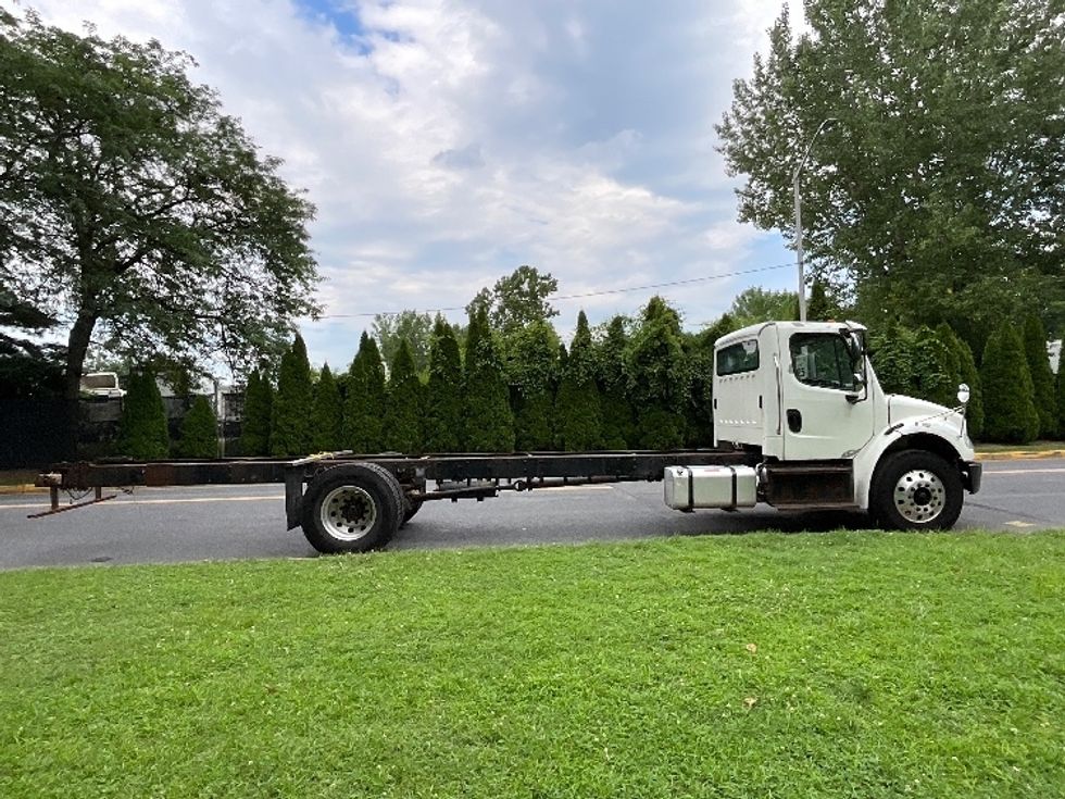 Cab and Chassis Truck-Light and Medium Duty Trucks-Freightliner-2016-M2-Reading-PA-214,179\n\t\tmiles-$ 31,250 - Image 15