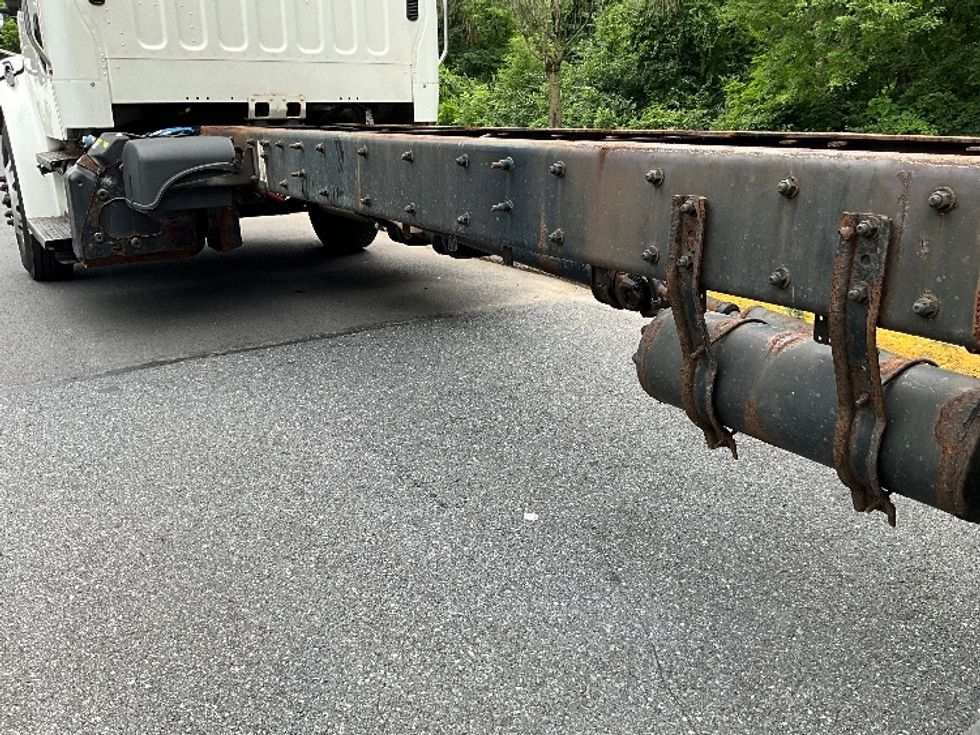 Cab and Chassis Truck-Light and Medium Duty Trucks-Freightliner-2016-M2-Reading-PA-214,179\n\t\tmiles-$ 31,250 - Image 25