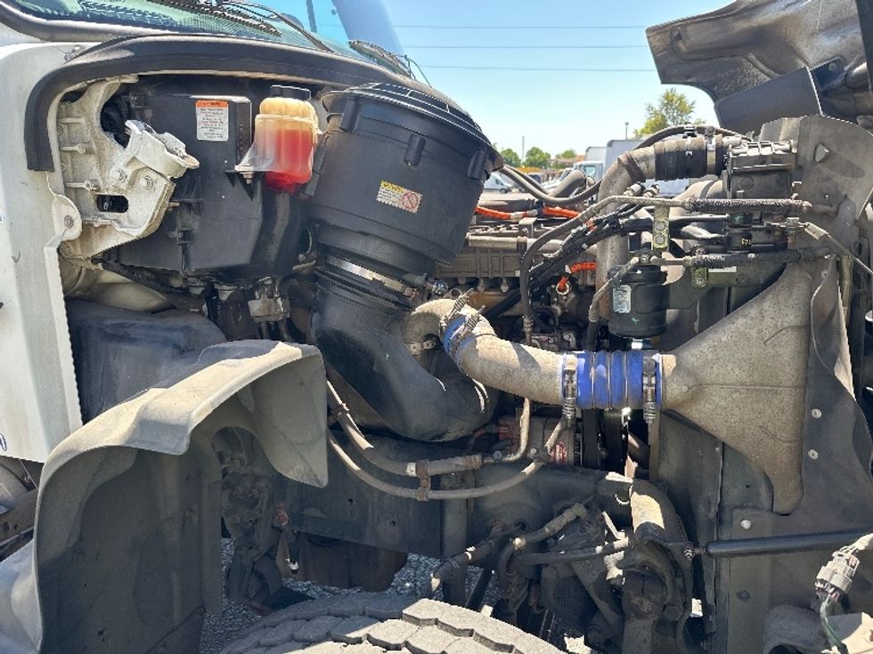Cab and Chassis Truck-Light and Medium Duty Trucks-Freightliner-2017-114SD-Wilsonville-OR-410,164\n\t\tmiles-$ 64,250 - Image 18