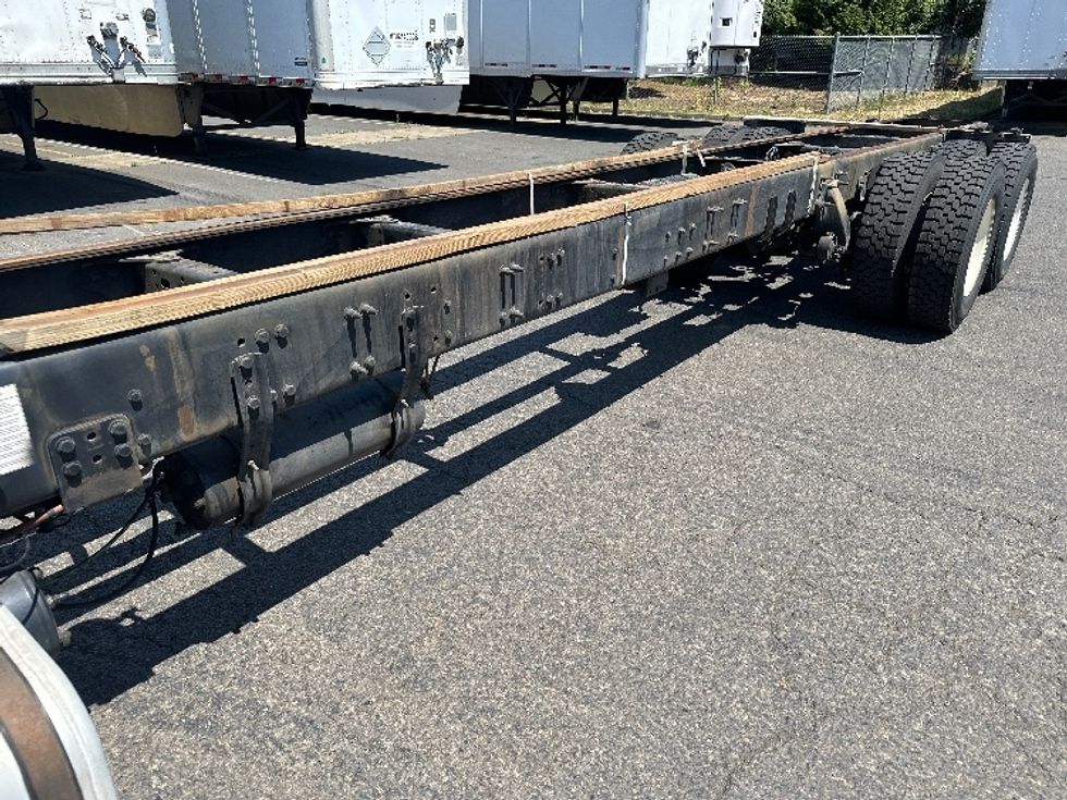 Cab and Chassis Truck-Light and Medium Duty Trucks-Freightliner-2017-114SD-Wilsonville-OR-410,164\n\t\tmiles-$ 64,250 - Image 5