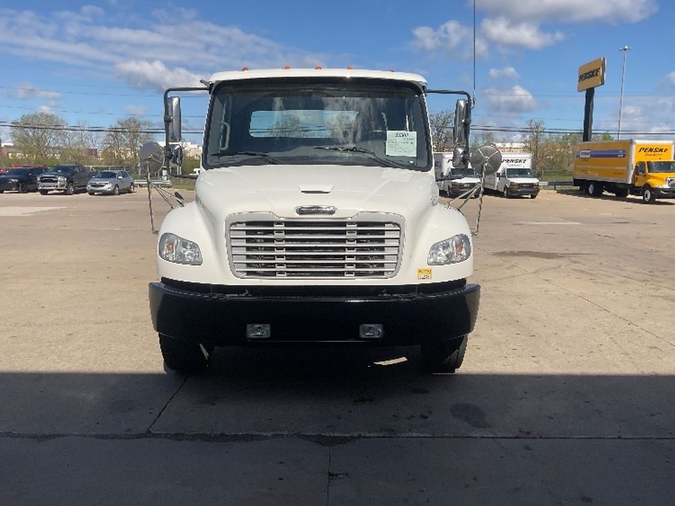 Cab and Chassis Truck-Light and Medium Duty Trucks-Freightliner-2017-M2-Allen Park-MI-106,667\n\t\tmiles-$ 42,250 - Image 2