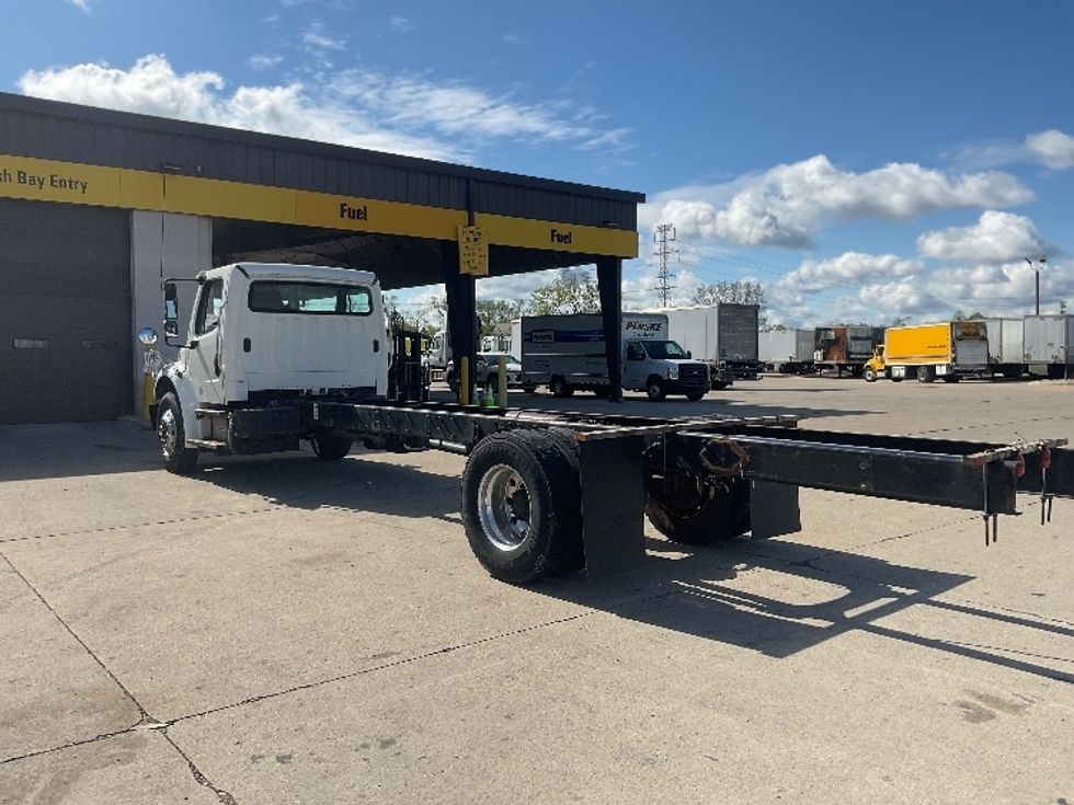 Cab and Chassis Truck-Light and Medium Duty Trucks-Freightliner-2017-M2-Allen Park-MI-106,667\n\t\tmiles-$ 42,250 - Image 6