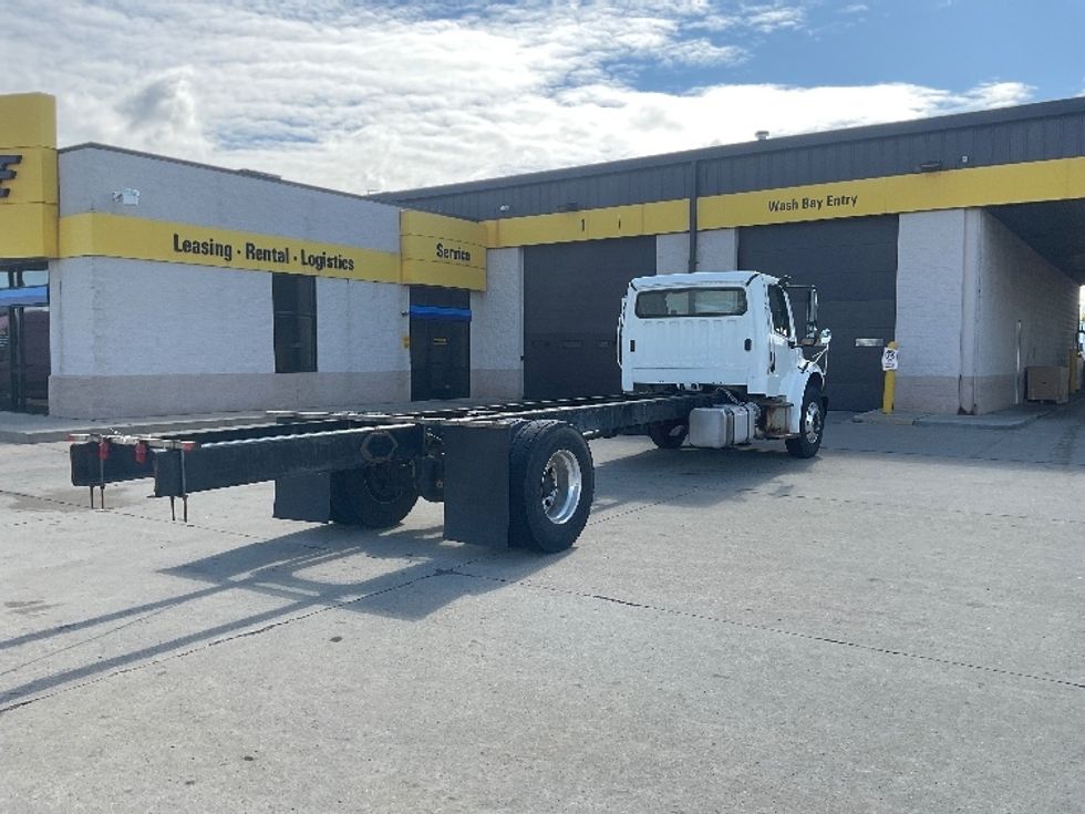 Cab and Chassis Truck-Light and Medium Duty Trucks-Freightliner-2017-M2-Allen Park-MI-106,667\n\t\tmiles-$ 42,250 - Image 8