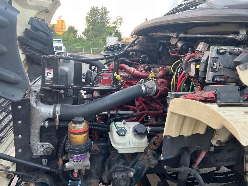 Cab and Chassis Truck-Light and Medium Duty Trucks-Freightliner-2017-M2-Bensalem-PA-340,161\n\t\tmiles-$ 29,750 - Image 24