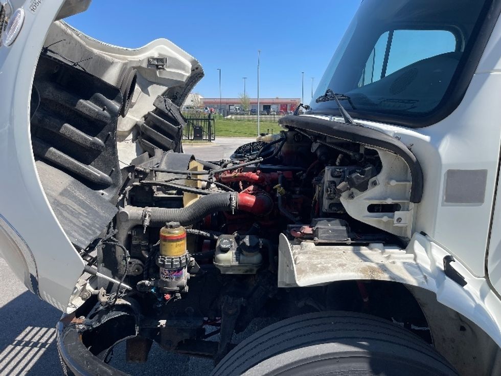 Cab and Chassis Truck-Light and Medium Duty Trucks-Freightliner-2017-M2-Kansas City-MO-180,280\n\t\tmiles-$ 33,250 - Image 16