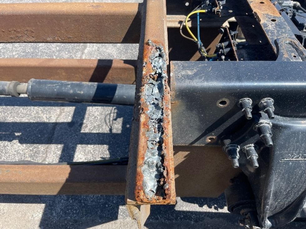 Cab and Chassis Truck-Light and Medium Duty Trucks-Freightliner-2017-M2-Kansas City-MO-180,280\n\t\tmiles-$ 33,250 - Image 21