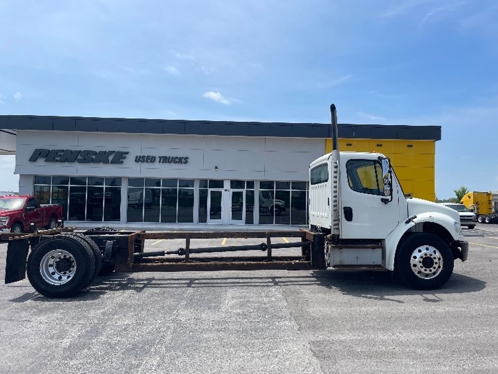 Cab and Chassis Truck-Light and Medium Duty Trucks-Freightliner-2017-M2-Kansas City-MO-183,581\n\t\tmiles-$ 36,750 - Image 10